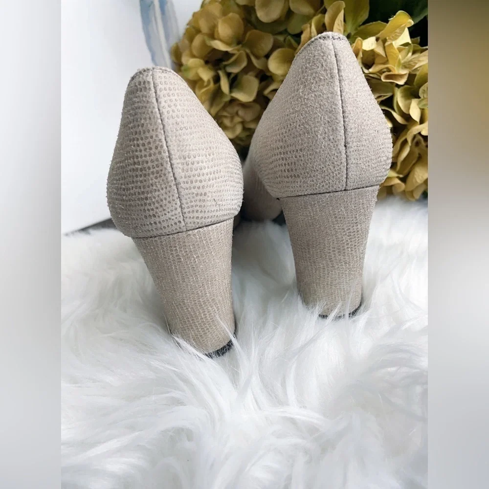 Stuart Weitzman Casual Beige Textured Block Heel Pumps Pointed Toe Women's Shoes